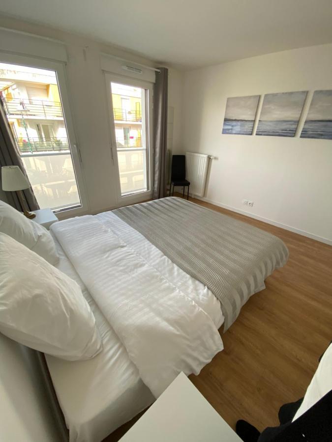 Luxury And Modern 3 Appartement Asnieres Paris Luaran gambar